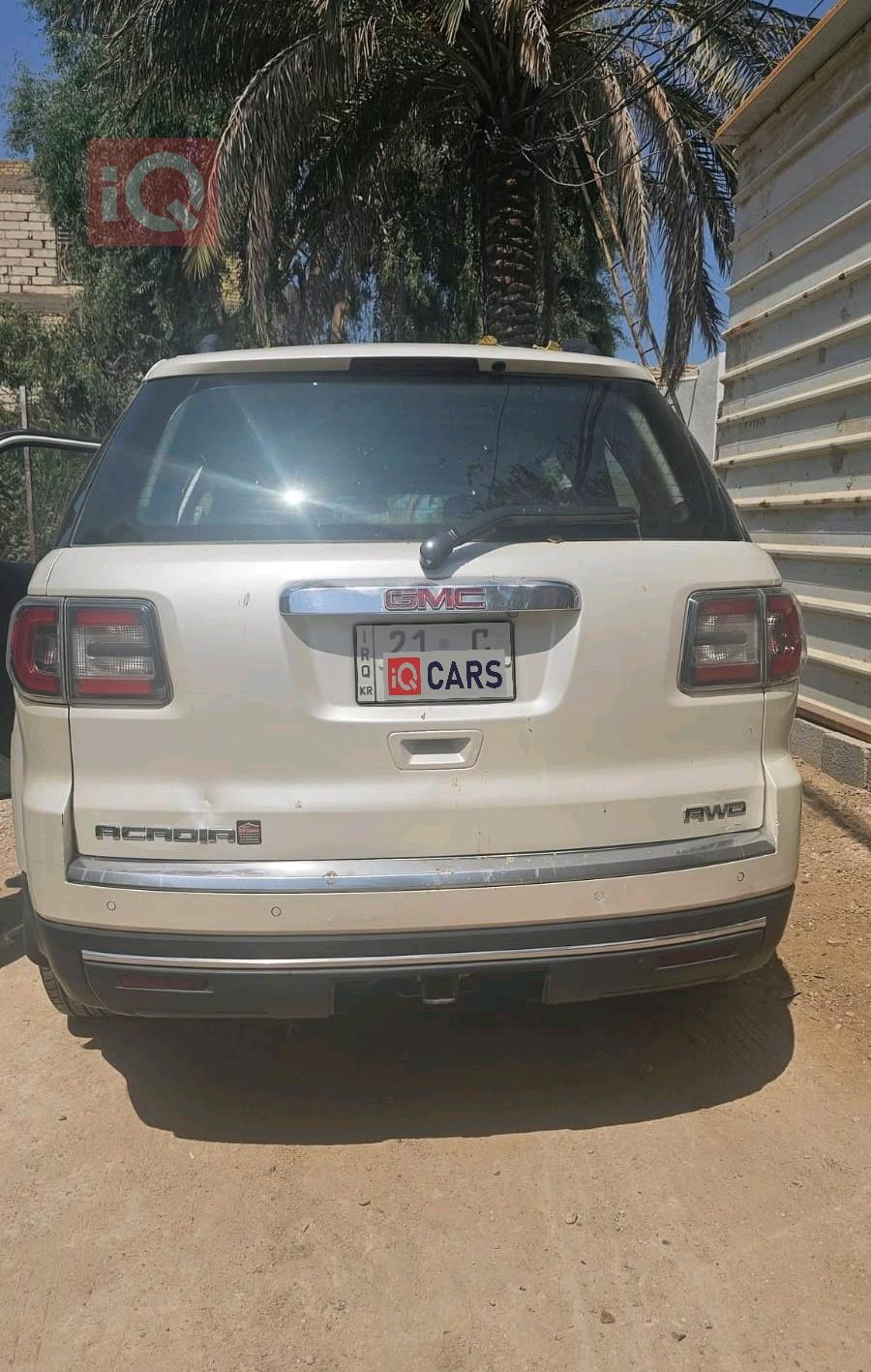 GMC Acadia